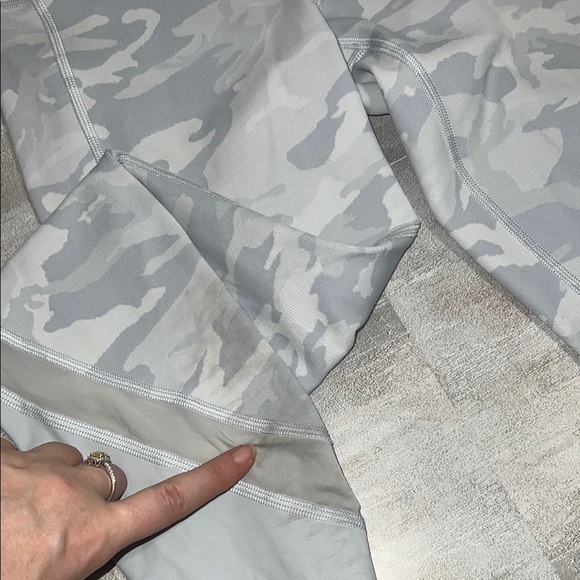 Lululemon Wunder Under High Rise Crop 23” Updated Scalloped Full On Luxtreme 4 - Picture 9 of 13